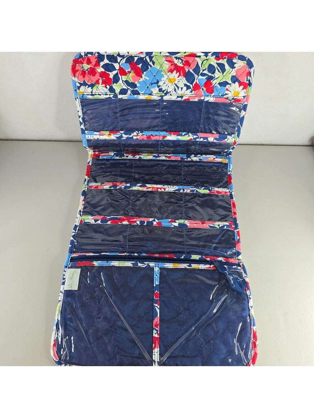 Vera Bradley Summer Cottage Floral Toiletries Makeup Hanging Quilted Travel Bag